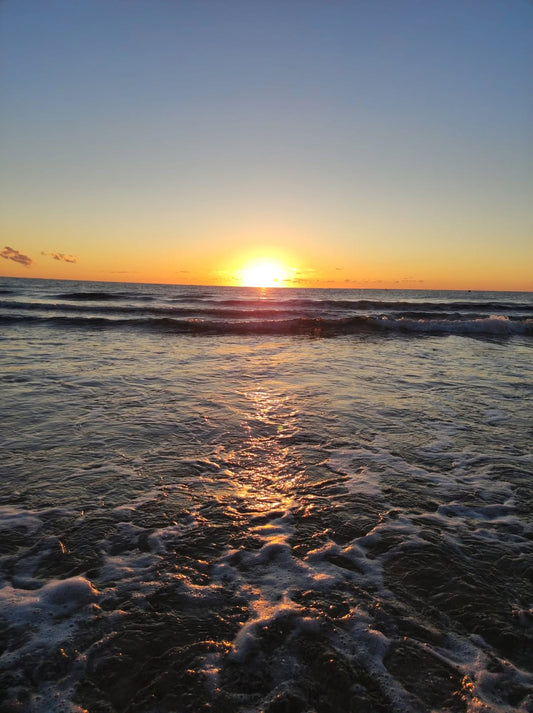 Sunrise in stillness – Poem